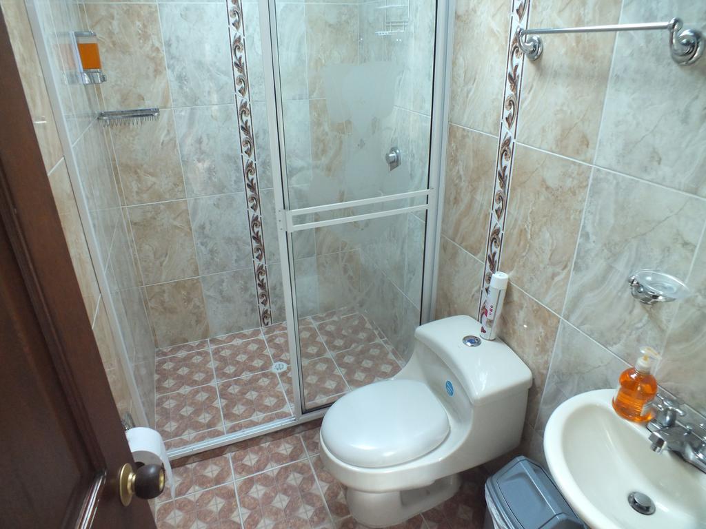 Hostal Casa Paraiso Medellín Esterno foto