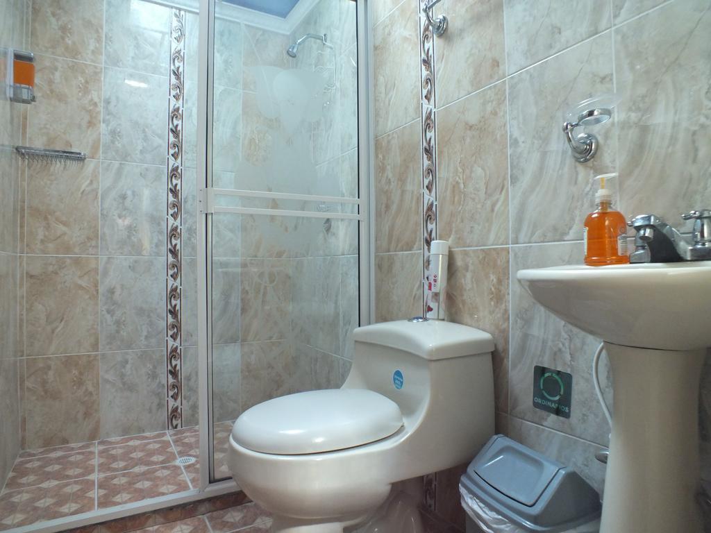 Hostal Casa Paraiso Medellín Esterno foto